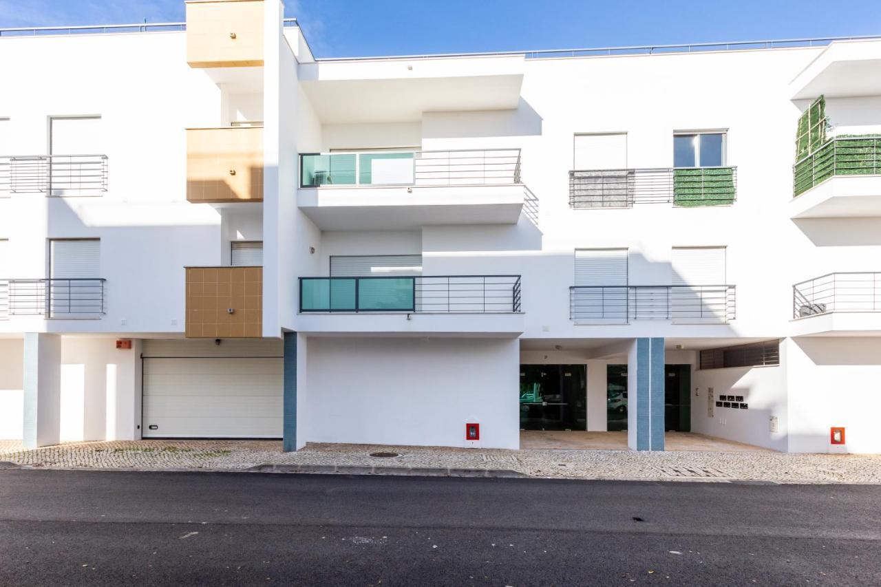 Sacha'S Sweet Home, Lovely 2 Bedroom Apartment, Walking Distance To Town, Beach And Marina Lagos Exterior photo